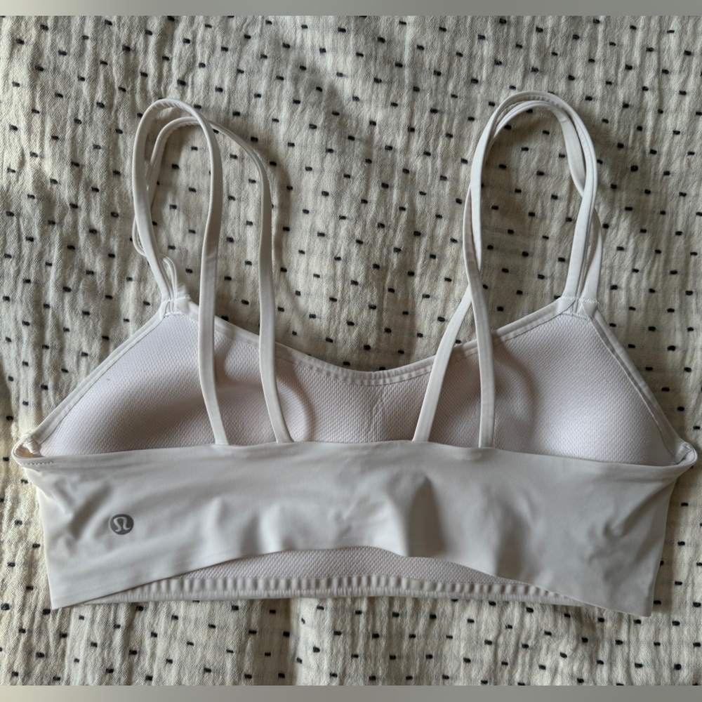 *SOLD* Like a cloud bra - Picture 4 of 5